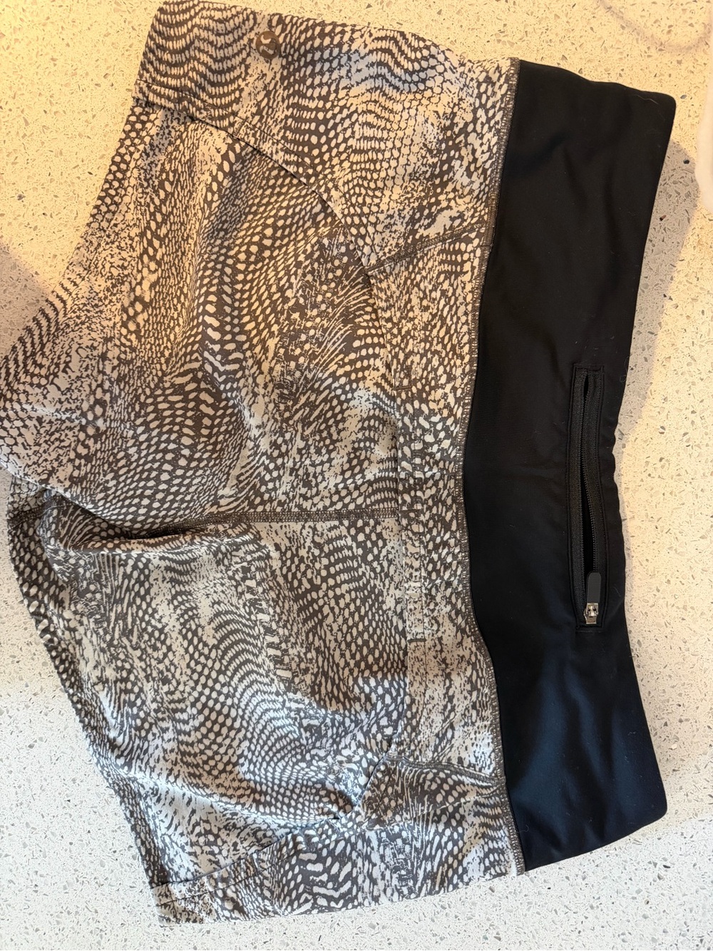lululemon athletica Vintage Run times Short in Swerve vapor metal grey/black